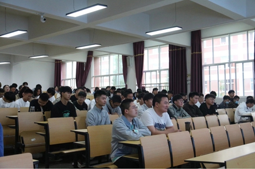 13.jpg 【魅力工程】-新生入学教育终结篇!--系列报道(三) 第 14 张