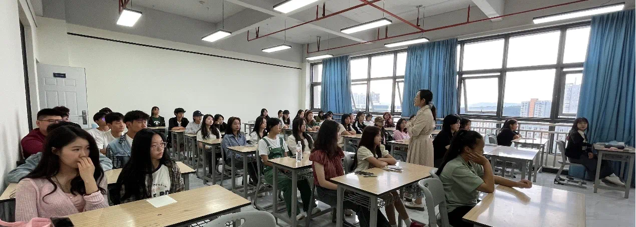 【创美艺传】青春当属大一 视传带你精彩 第 2 张