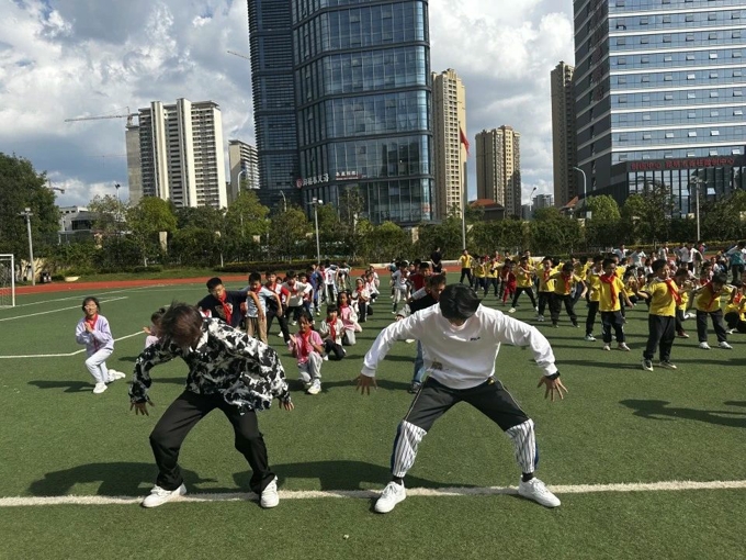 微信图片_20231012010837.jpg 微信图片_20231012010837.jpg