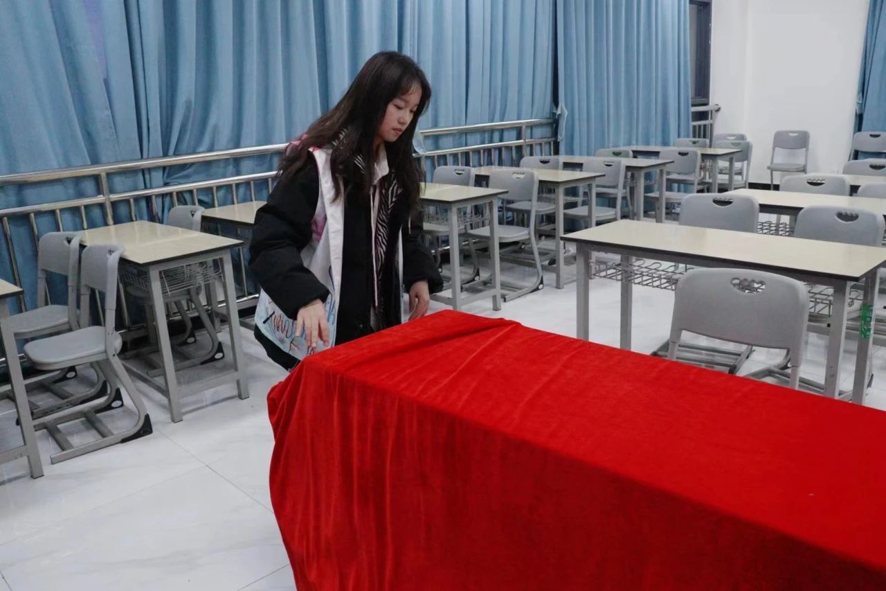 【创美艺传】志愿服务,你我同行——青年志愿者协会助力艺术与传媒学院首届全国大学生职业规划大赛院级赛 第 3 张 【创美艺传】志愿服务,你我同行——青年志愿者协会助力艺术与传媒学院首届全国大学生职业规划大赛院级赛 第 3 张