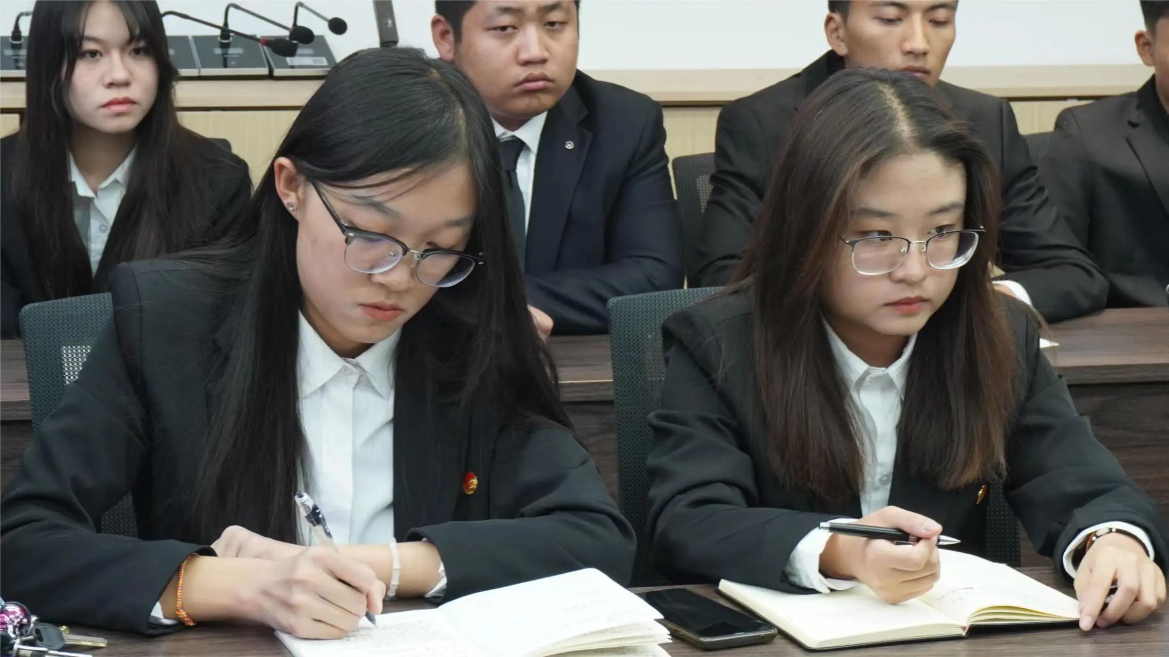 微信图片_20231223144536.jpg 微信图片_20231223144536.jpg