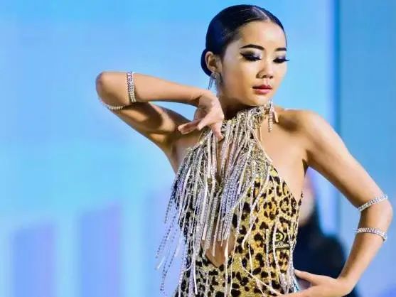 bfbaedf37b298a99b7b6fb52a395bee4.jpg bfbaedf37b298a99b7b6fb52a395bee4.jpg