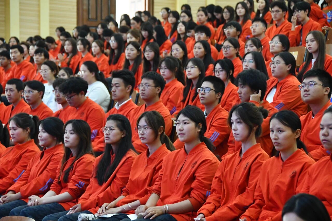 法商融合强基，梦想新程破局！财经商贸学院隆重举行2025级新生开学典礼 第 11 张