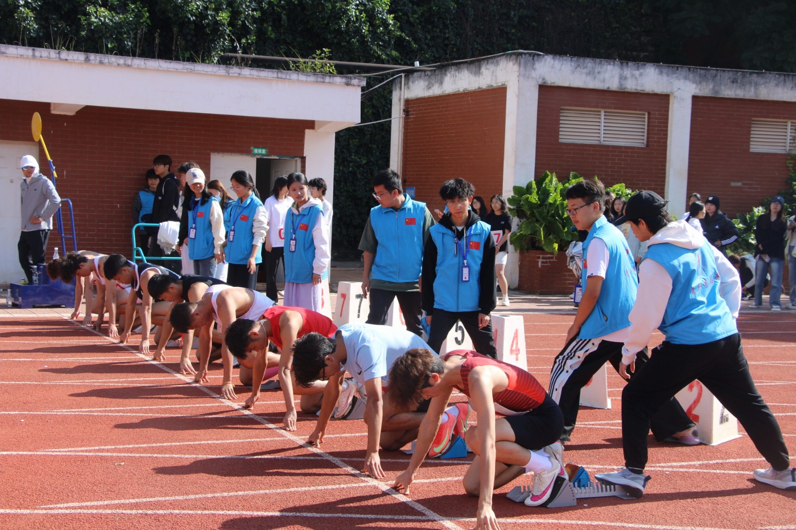 赛场逐光燃激情 医者同心向未来 第 12 张 赛场逐光燃激情 医者同心向未来 第 12 张