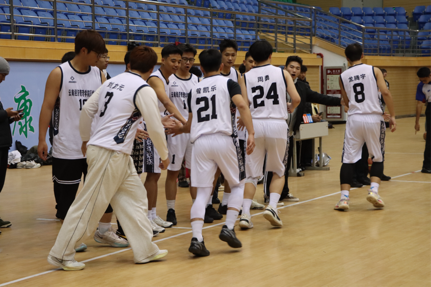 蓄力而发,挺进总决赛终章!医学院勇闯校篮球赛总决赛 第 13 张 蓄力而发,挺进总决赛终章!医学院勇闯校篮球赛总决赛 第 13 张