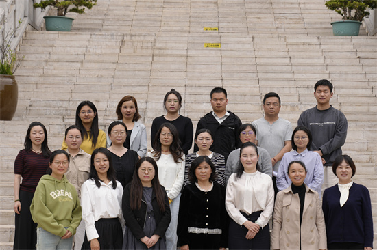 合照1.jpg 合照1.jpg