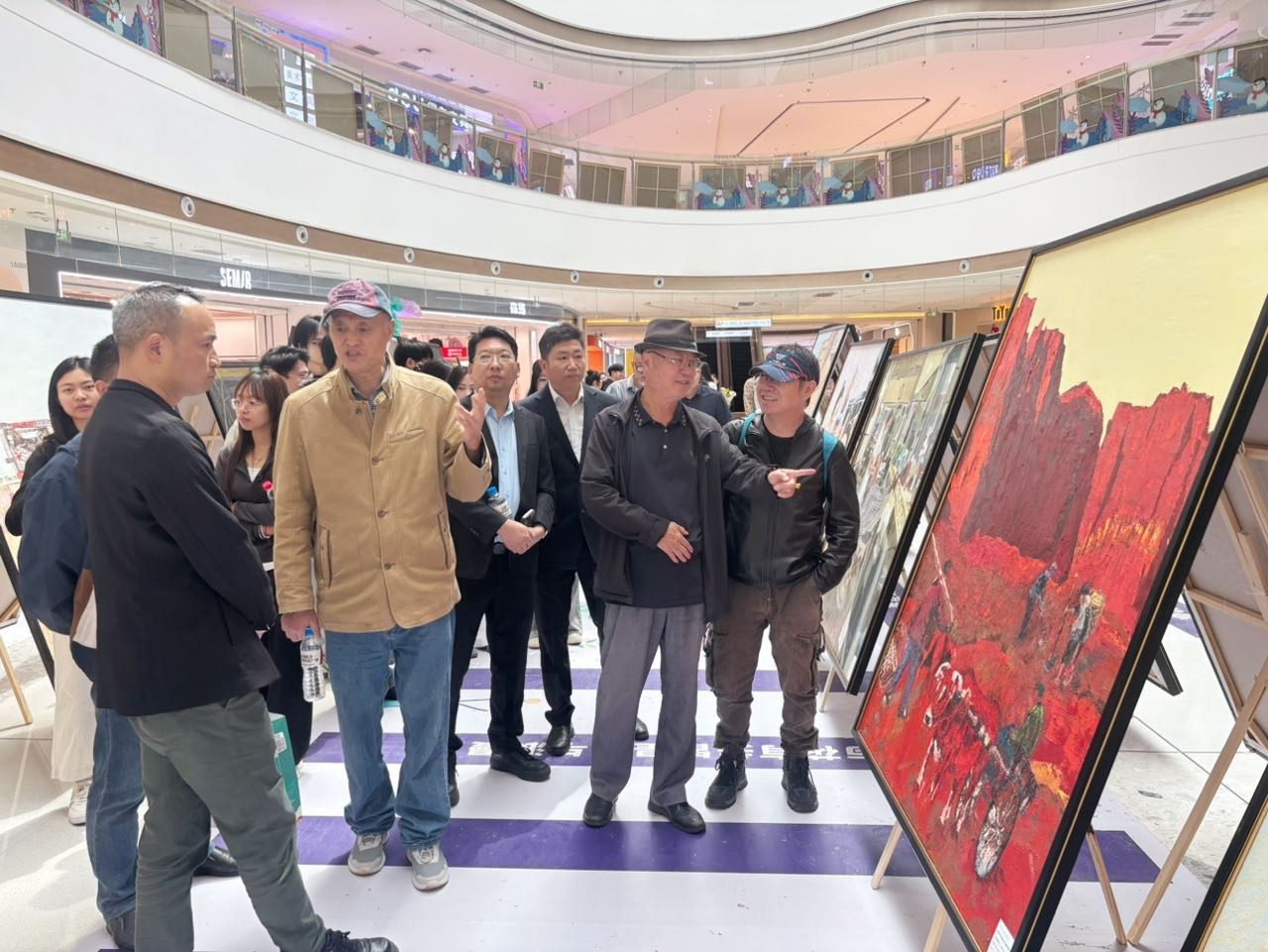 学院美术学毕业展首进商业综合体 开启校地艺术共创新模式 第 9 张